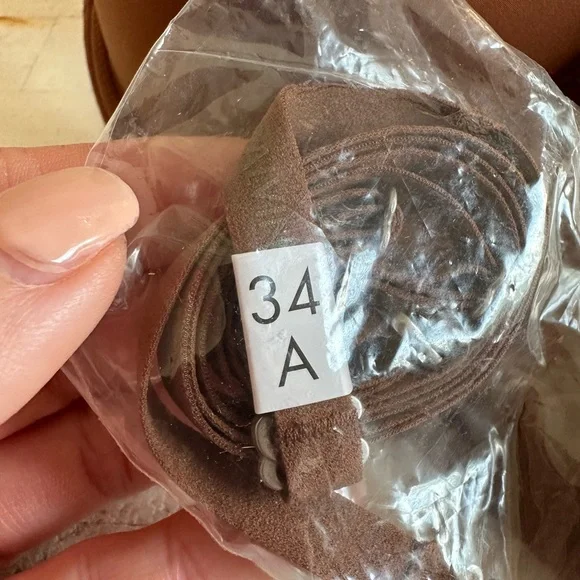 Calvin Klein bronzed strapless padded bra sz: 34A - Picture 7 of 7